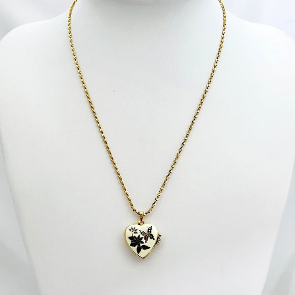 Vintage Enameled Heart Locket with Gold Tone Diamond Cut Chain - Picture 2 of 7